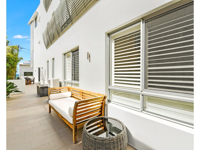 1/160 Jefferson Lane, Palm Beach QLD 4221