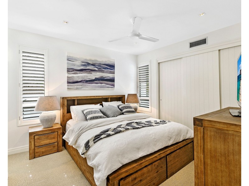 1/160 Jefferson Lane, Palm Beach QLD 4221