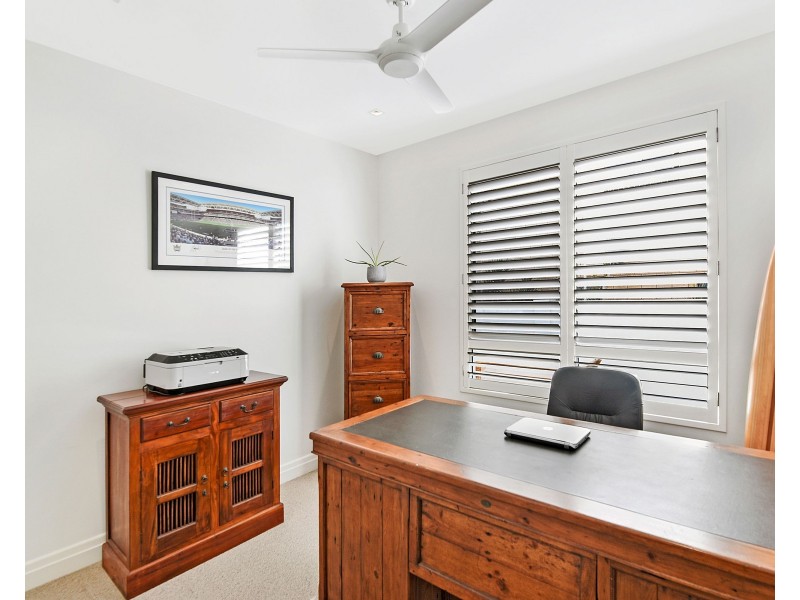 1/160 Jefferson Lane, Palm Beach QLD 4221