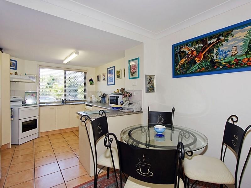36/220 Christine Avenue, Burleigh Waters QLD 4220