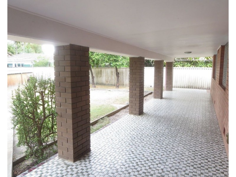 87 Sovereign Drive, Mermaid Waters QLD 4218