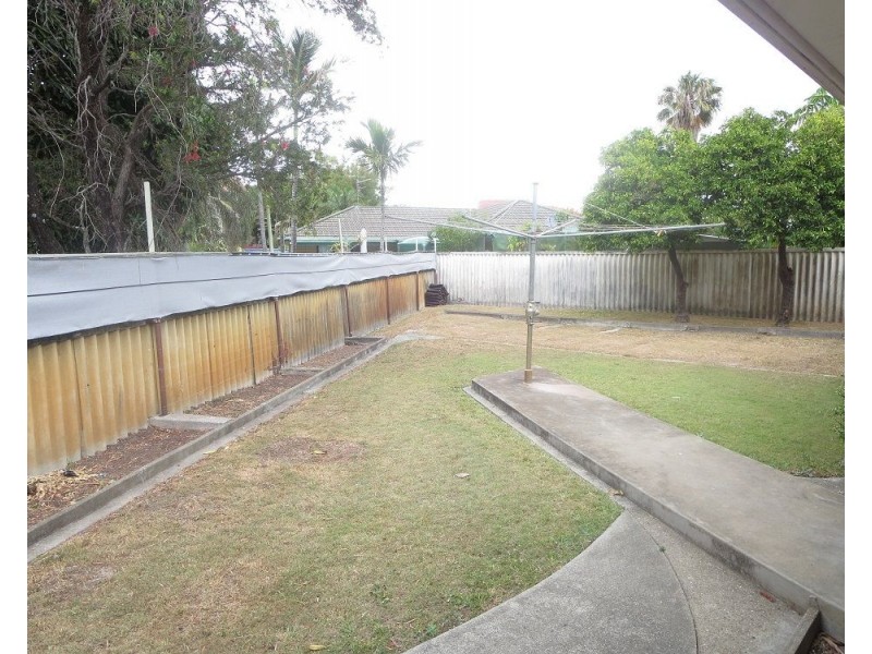 87 Sovereign Drive, Mermaid Waters QLD 4218