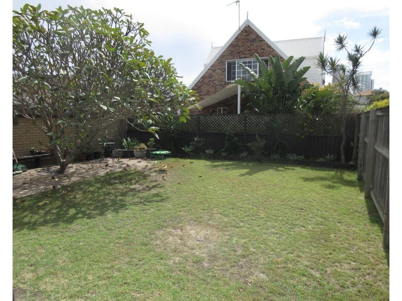 2/27 Cronulla Avenue, Mermaid Beach QLD 4218