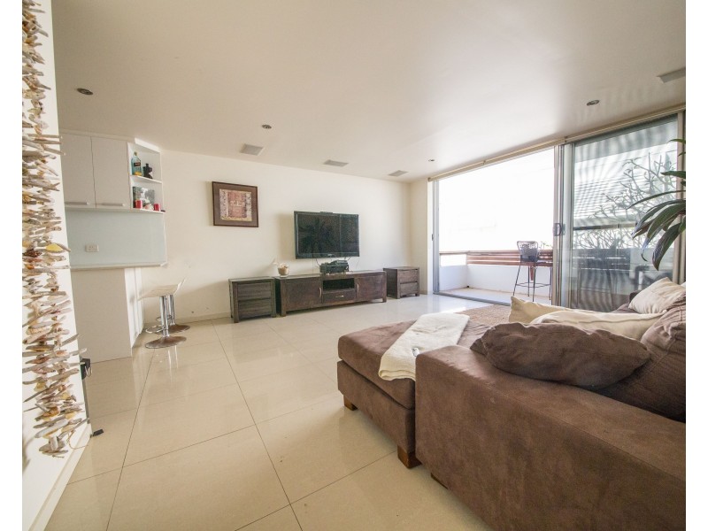 4/20 Tamborine Street, Mermaid Beach QLD 4218