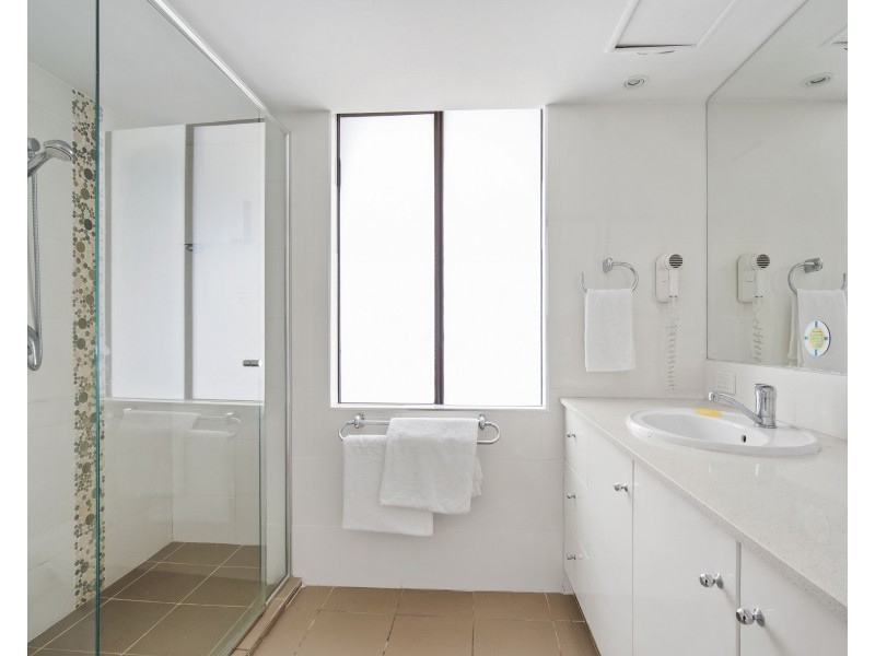 1303/8 Albert Avenue, Broadbeach QLD 4218