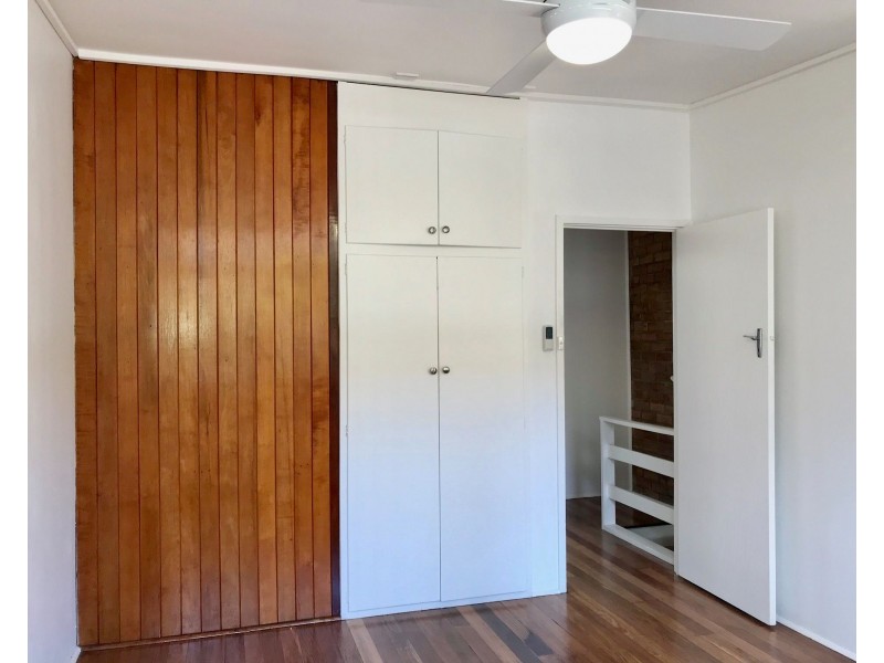 4/15 George Avenue, Broadbeach QLD 4218