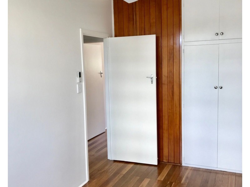 4/15 George Avenue, Broadbeach QLD 4218
