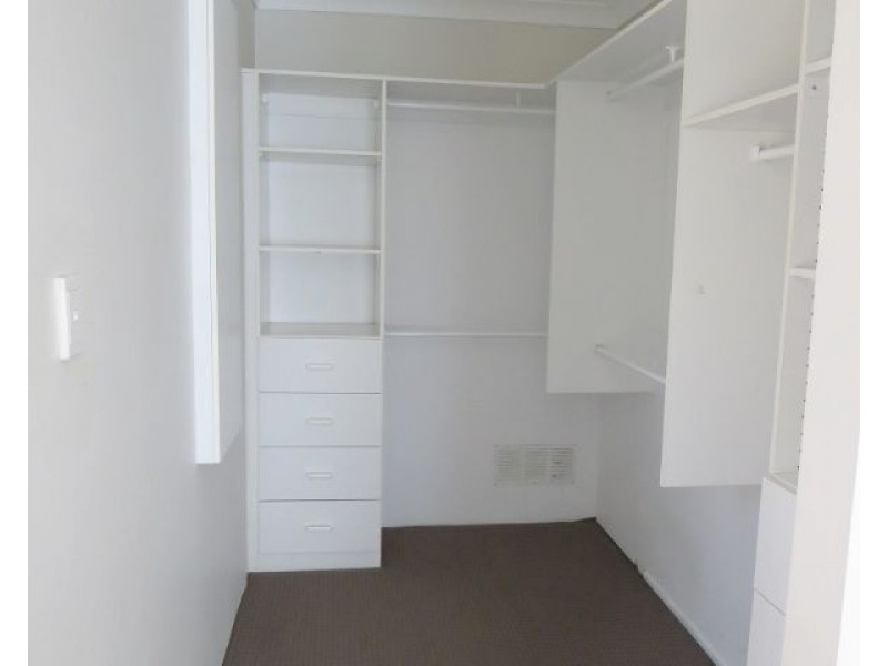 7 Caithness Court, Sorrento QLD 4217