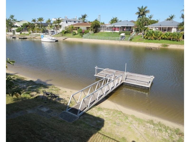 7 Caithness Court, Sorrento QLD 4217