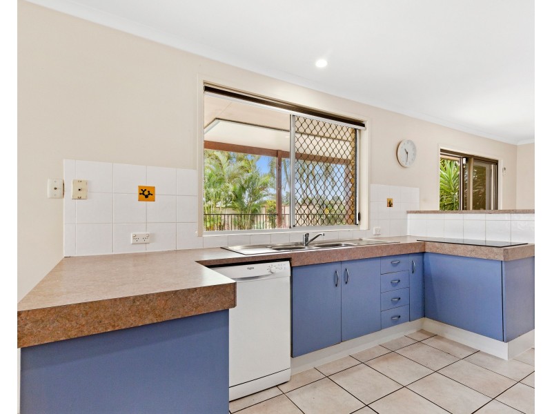 20 Volante Crescent, Mermaid Waters QLD 4218