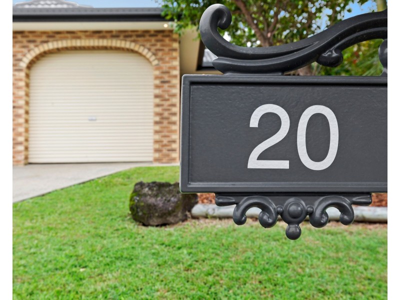 20 Volante Crescent, Mermaid Waters QLD 4218
