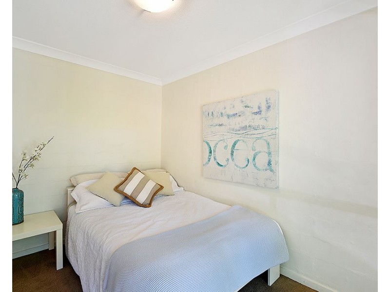 2/14 Dandaloo Drive, Currumbin QLD 4223