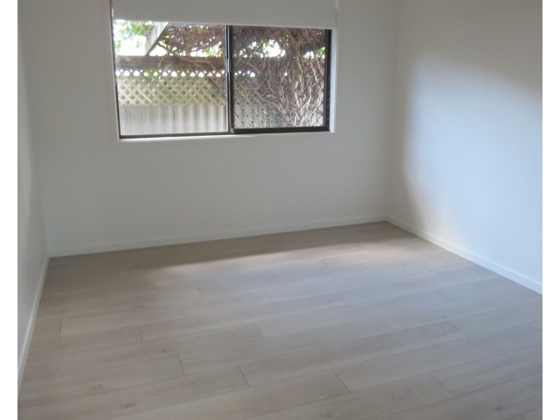 4/5 Rope Court, Mermaid Waters QLD 4218