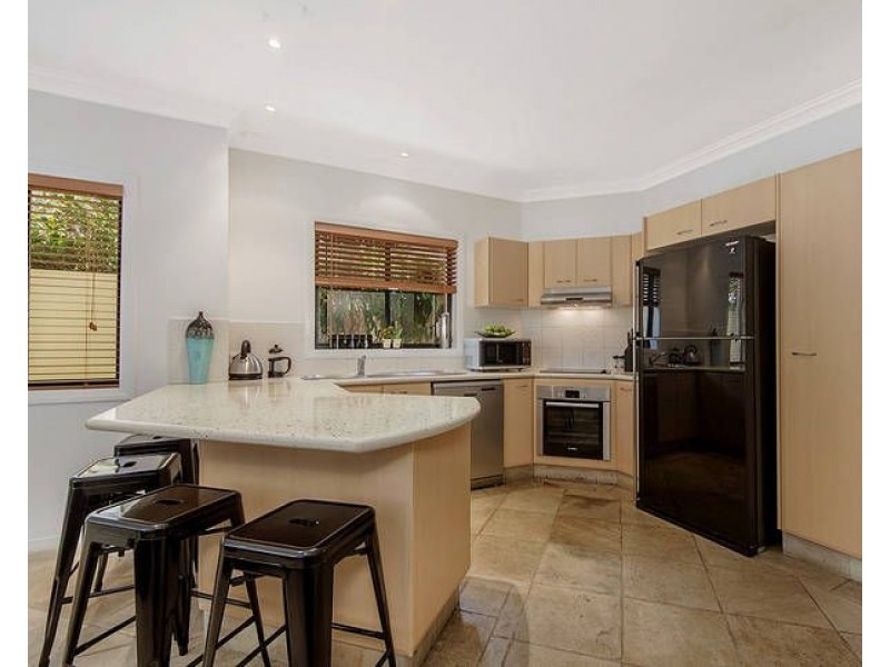 2/25 Hilda Street, Mermaid Beach QLD 4218