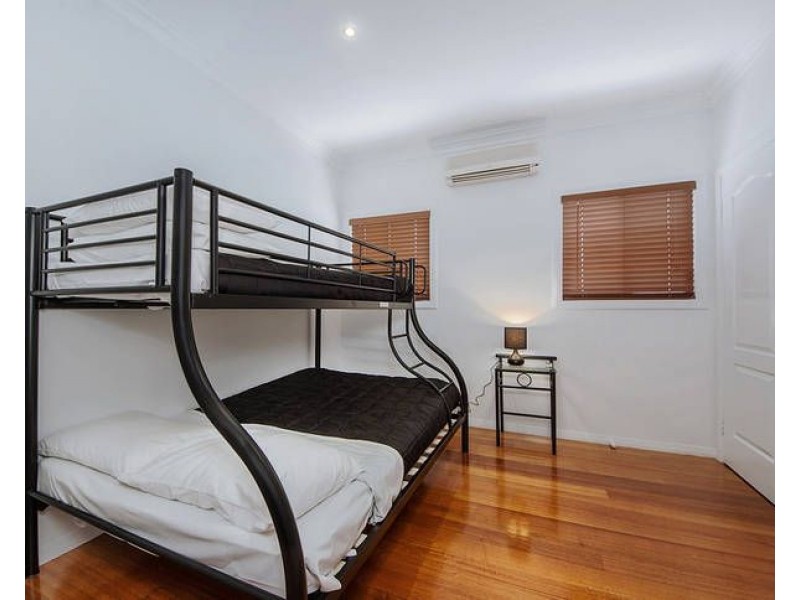 2/25 Hilda Street, Mermaid Beach QLD 4218