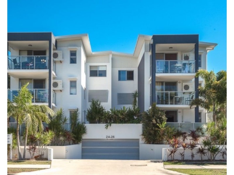 11/22-24 Proud Street, Labrador QLD 4215