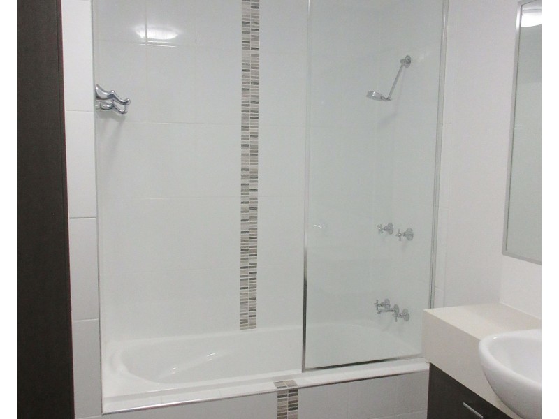 11/22-24 Proud Street, Labrador QLD 4215