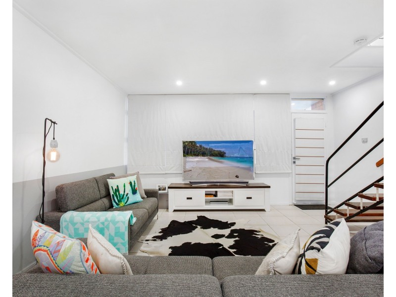 2/104 Albatross Avenue, Mermaid Beach QLD 4218