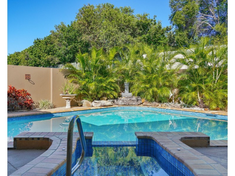 23 Portobello Drive, Mermaid Waters QLD 4218