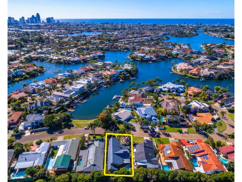 23 Portobello Drive, Mermaid Waters QLD 4218