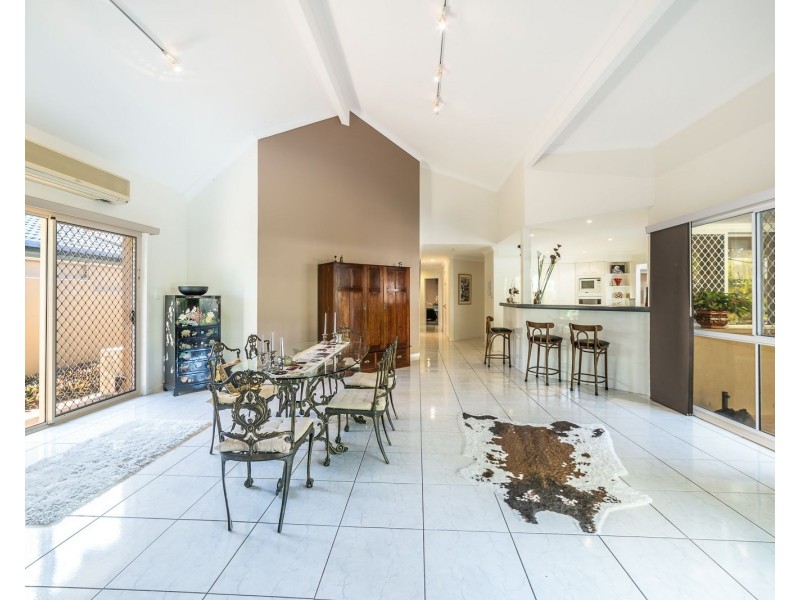 23 Portobello Drive, Mermaid Waters QLD 4218