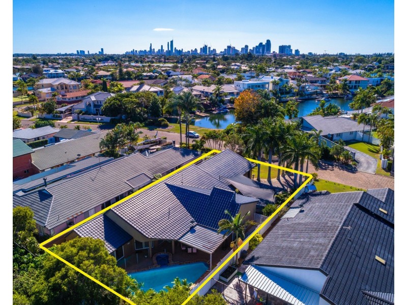 23 Portobello Drive, Mermaid Waters QLD 4218