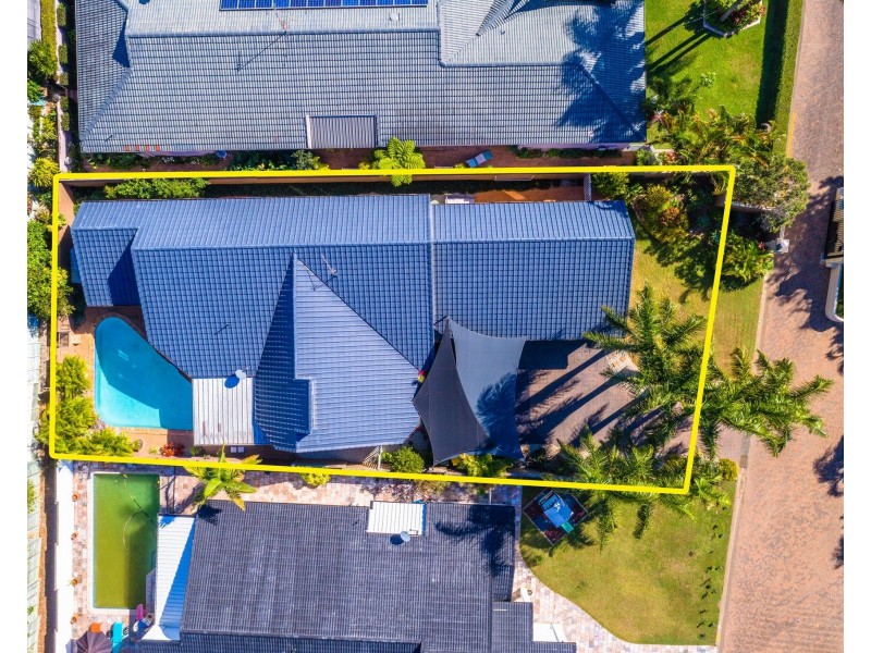 23 Portobello Drive, Mermaid Waters QLD 4218