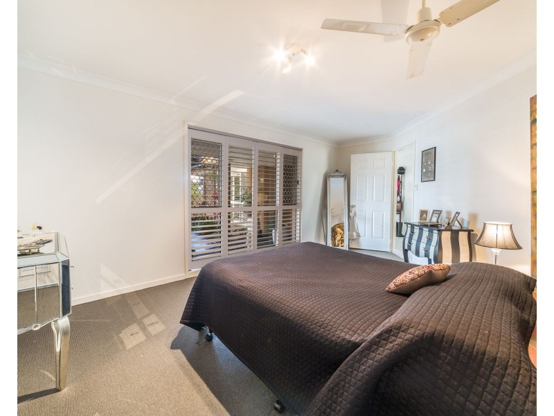 23 Portobello Drive, Mermaid Waters QLD 4218