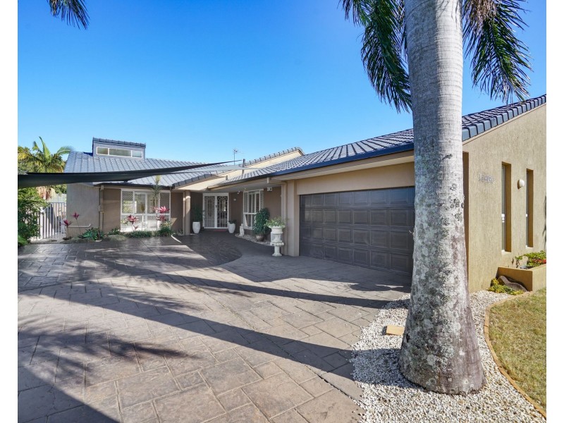 23 Portobello Drive, Mermaid Waters QLD 4218