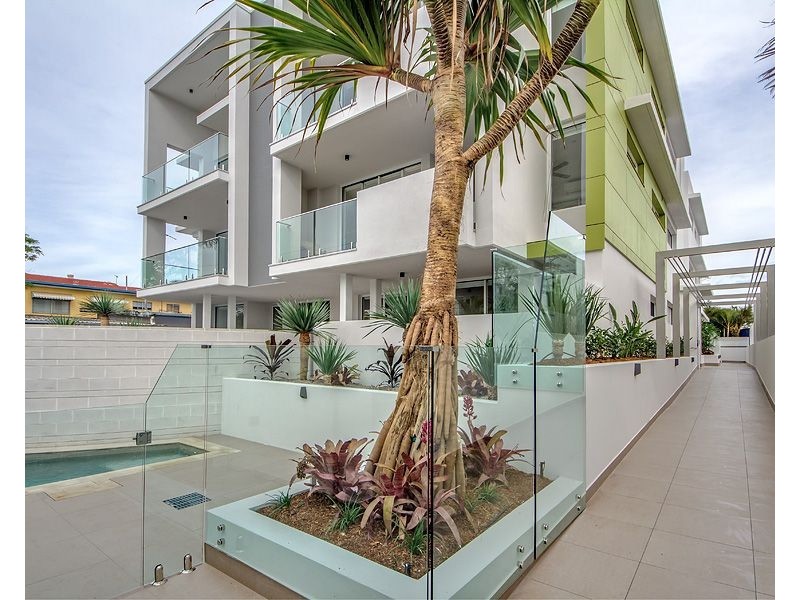 202/46-48 Peerless Avenue, Mermaid Beach QLD 4218