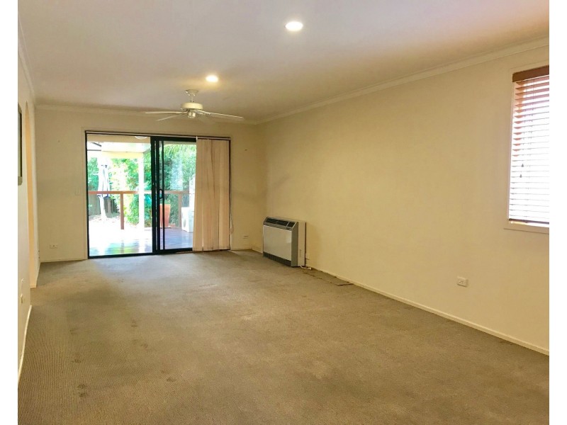 10/3 Duet Drive, Mermaid Waters QLD 4218