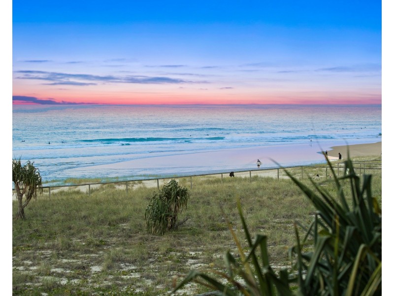504 The Esplanade, Palm Beach QLD 4221