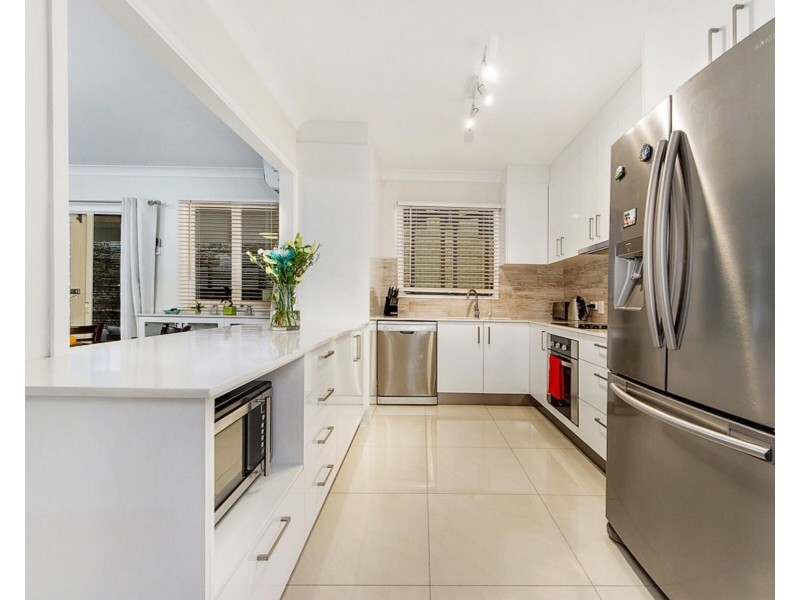 46 Sunbrite Avenue, Mermaid Beach QLD 4218