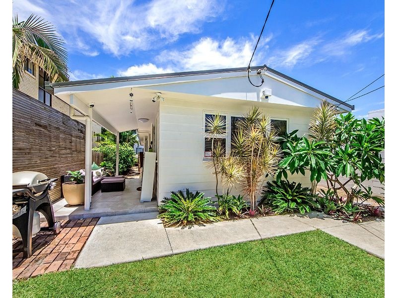 46 Sunbrite Avenue, Mermaid Beach QLD 4218