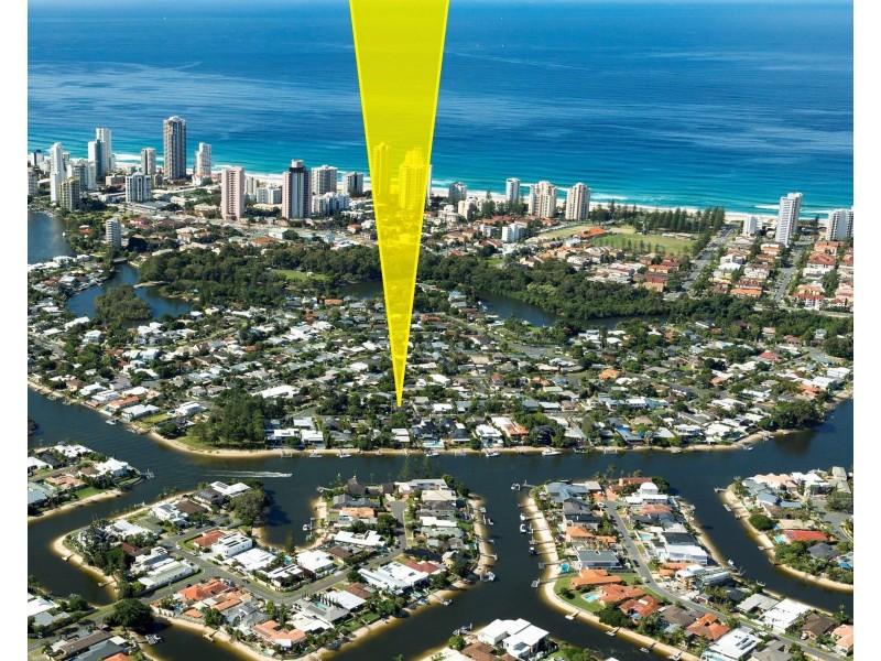 28 Allambi Avenue, Broadbeach Waters QLD 4218