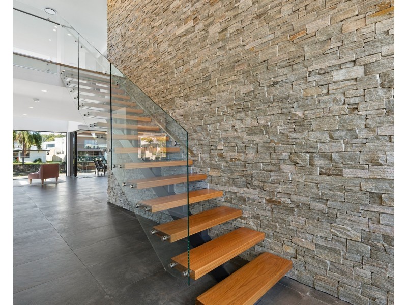 26 Sunshine Boulevard, Broadbeach Waters QLD 4218