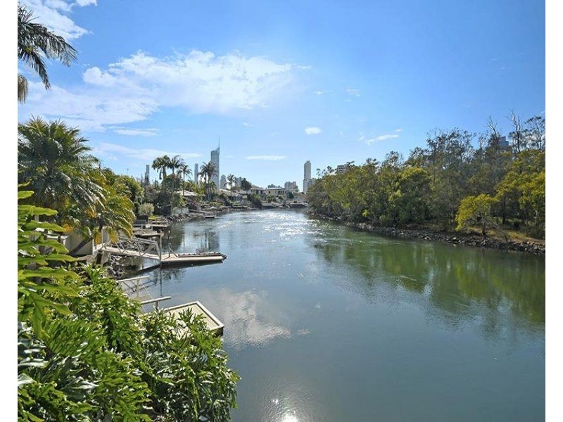 ** Savoy Drive, Broadbeach Waters QLD 4218