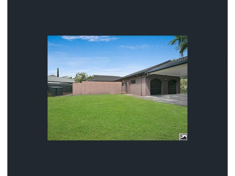 1 Maureen Crescent, Broadbeach Waters QLD 4218