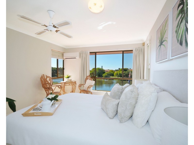 28 Greenwich Court, Robina QLD 4226