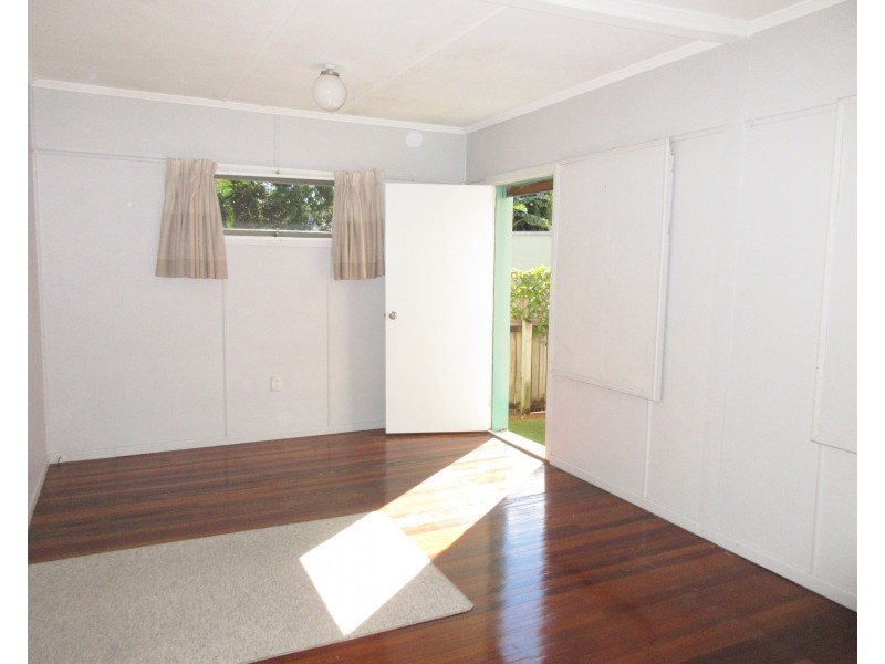 1/44 Messines Crescent, Miami QLD 4220