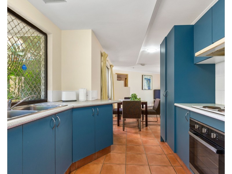 2/22 Peninsular Drive, Surfers Paradise QLD 4217