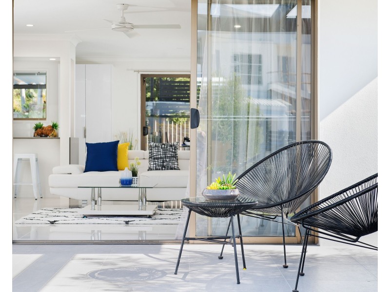 63 Rumrunner Street, Mermaid Waters QLD 4218