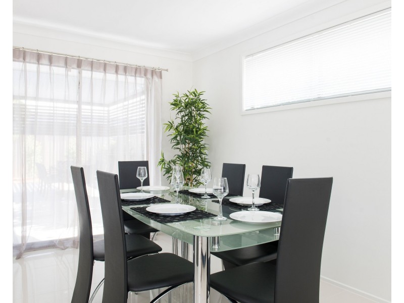 63 Rumrunner Street, Mermaid Waters QLD 4218