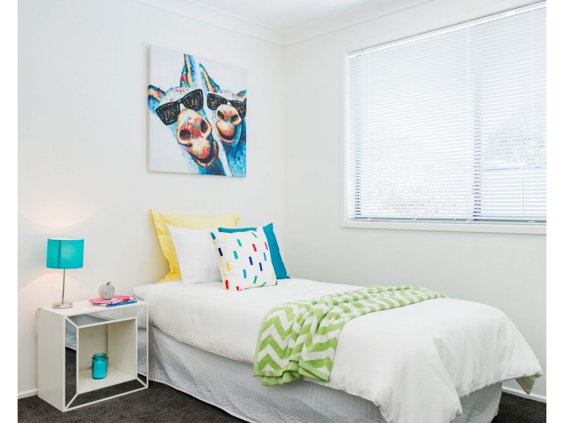 63 Rumrunner Street, Mermaid Waters QLD 4218