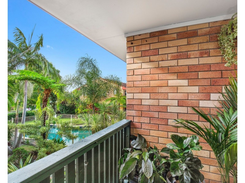 17/55 Duet Drive, Mermaid Waters QLD 4218