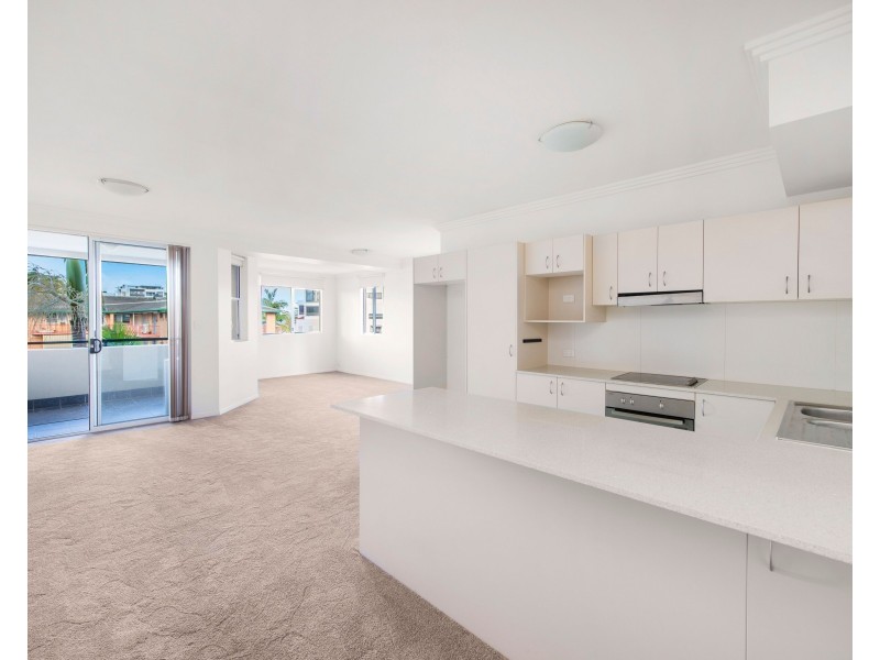 11/6-10 Rose Street, Southport QLD 4215