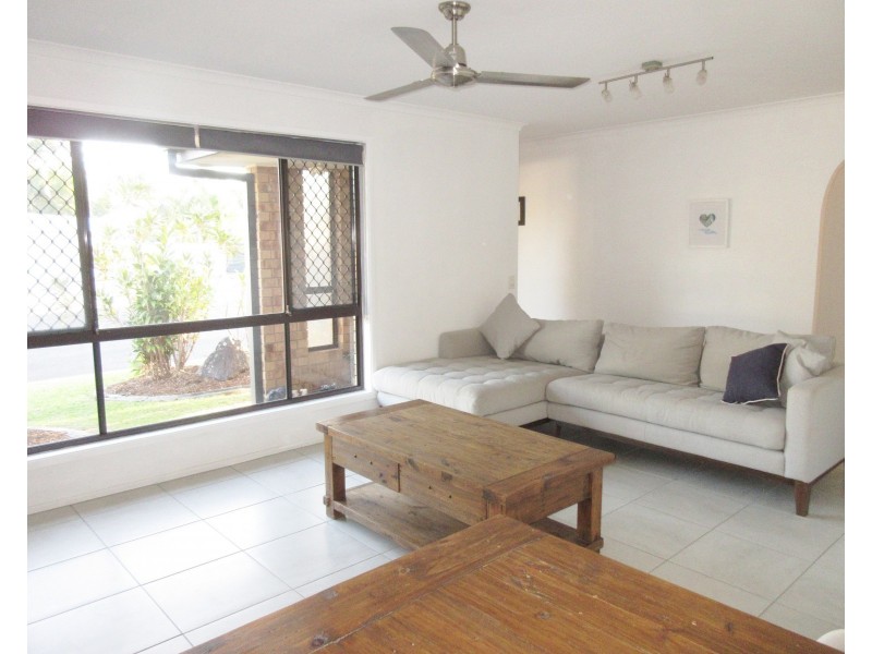 13 Marscay Avenue, Varsity Lakes QLD 4227