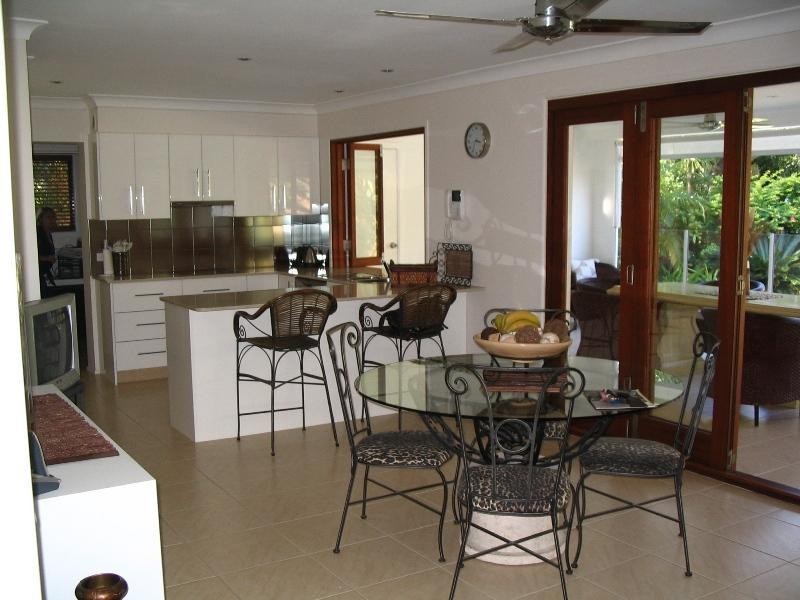 33 Sovereign Drive, Mermaid Waters QLD 4218