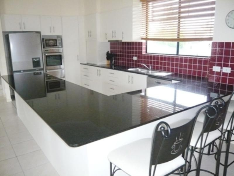 9B Tamborine Street, Mermaid Beach QLD 4218