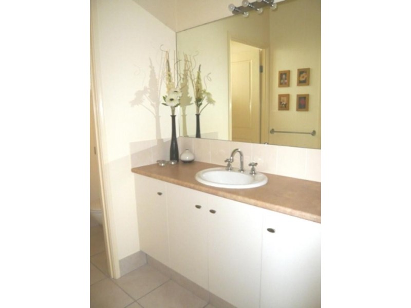 9B Tamborine Street, Mermaid Beach QLD 4218